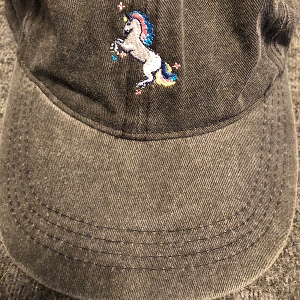 Ladies cap with unicorn